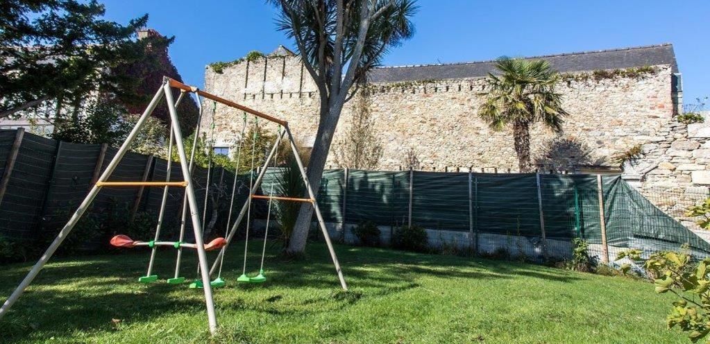 Du Cheval Blanc Hotel 2*
